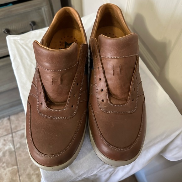 Mephisto Men's Tan and Dark Blue Sneakers - Picture 2 of 8